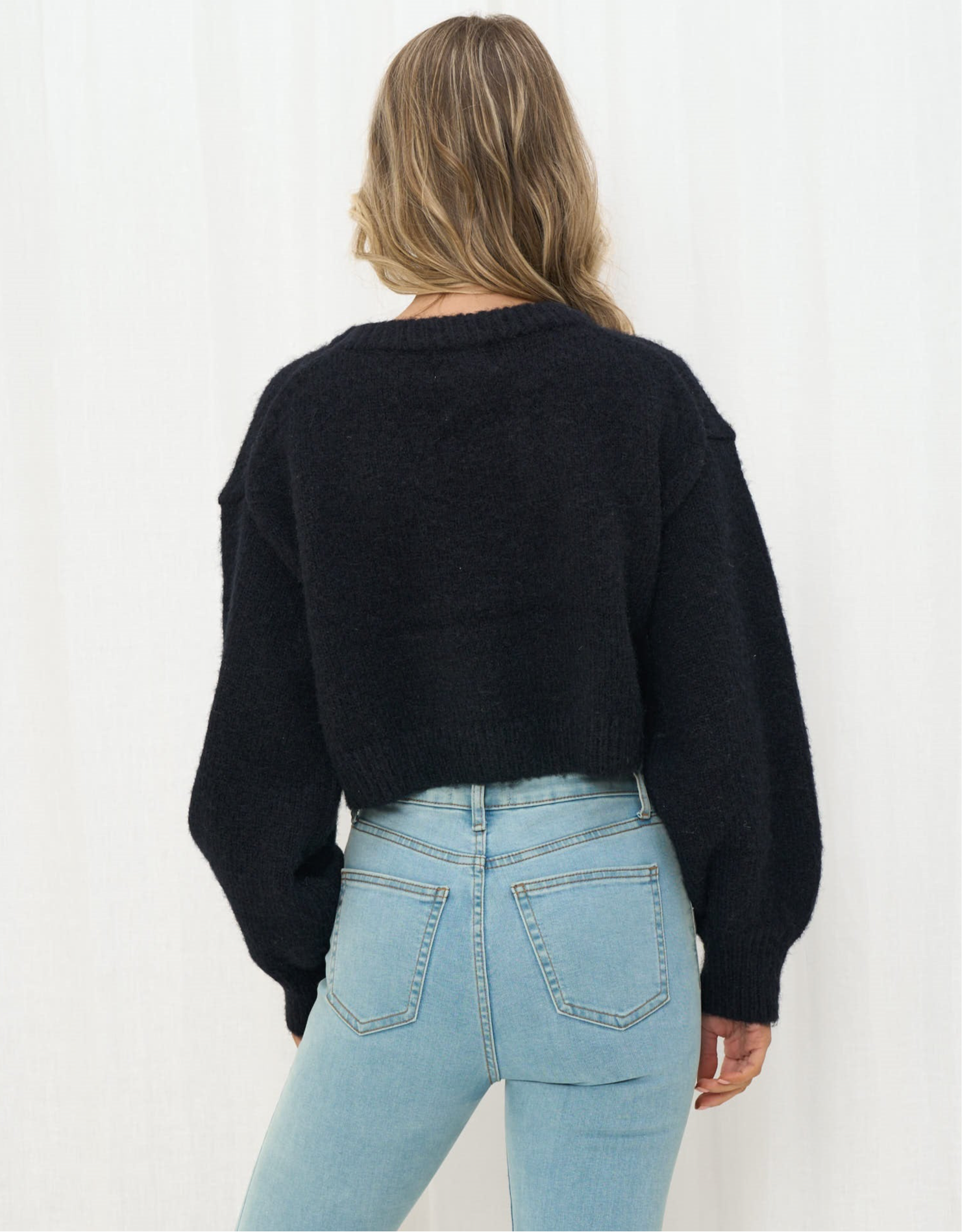 Cropped black knit jumper