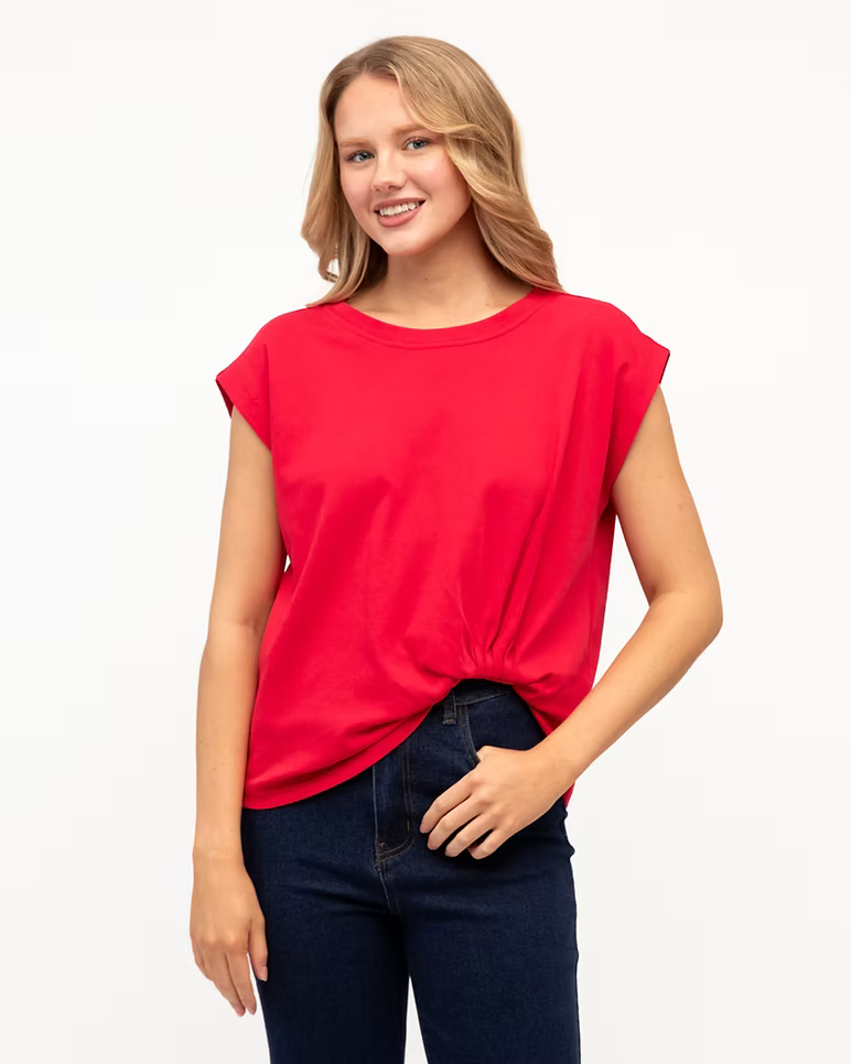 The Easy Tuck Tee - Cherry Red