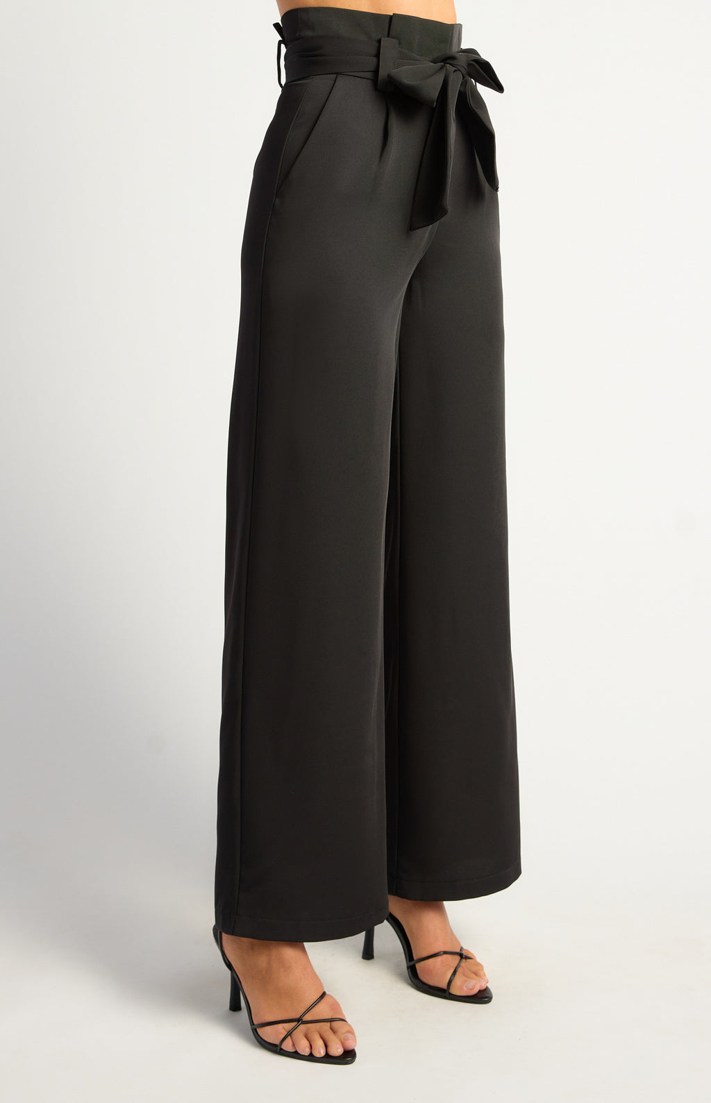Black paper bag waist wide-leg pant