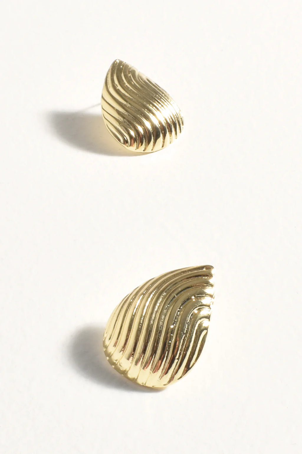 Lined Treardrop Metal Earrings - Gold or Silver