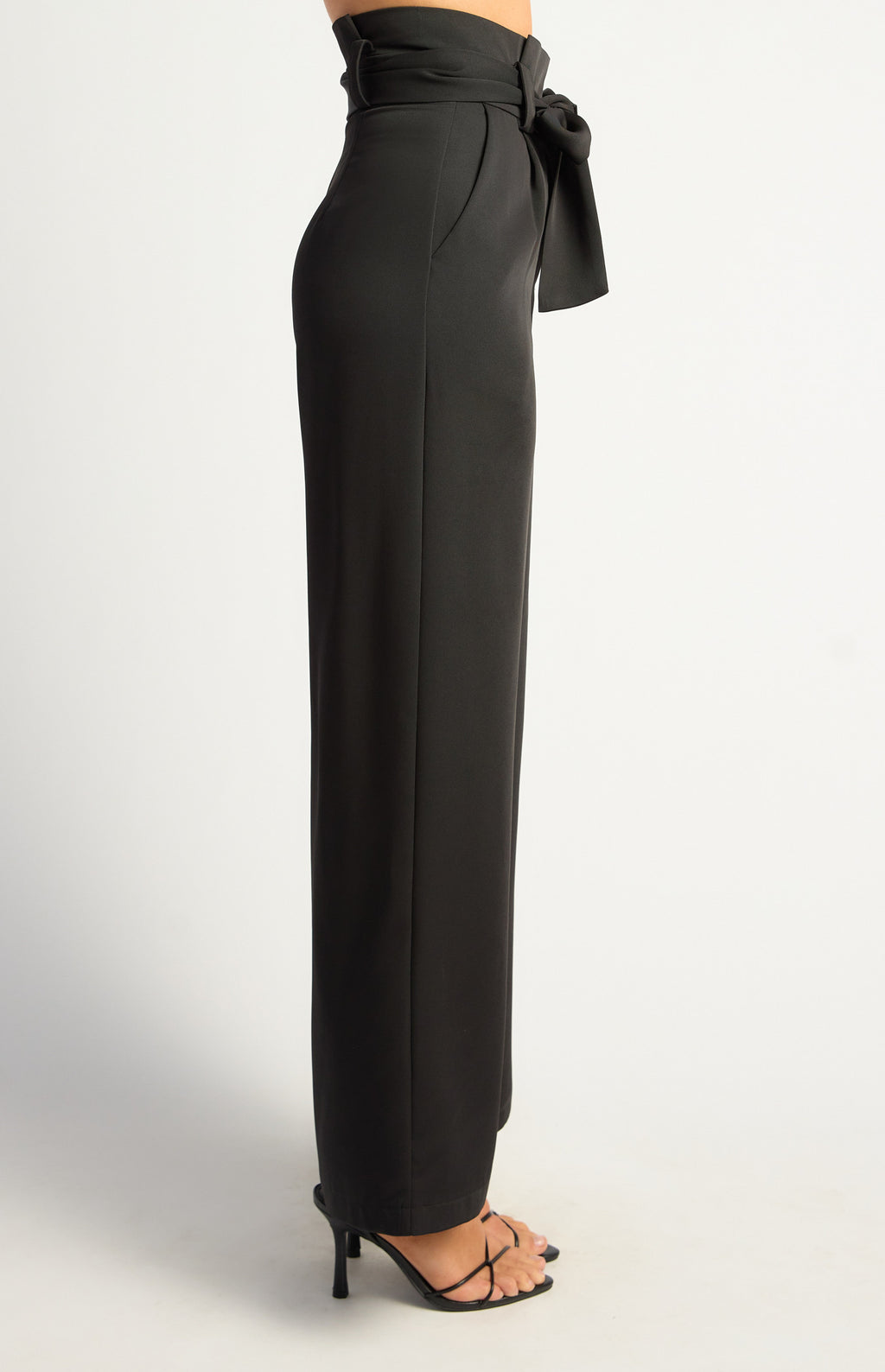 Black paper bag waist wide-leg pant