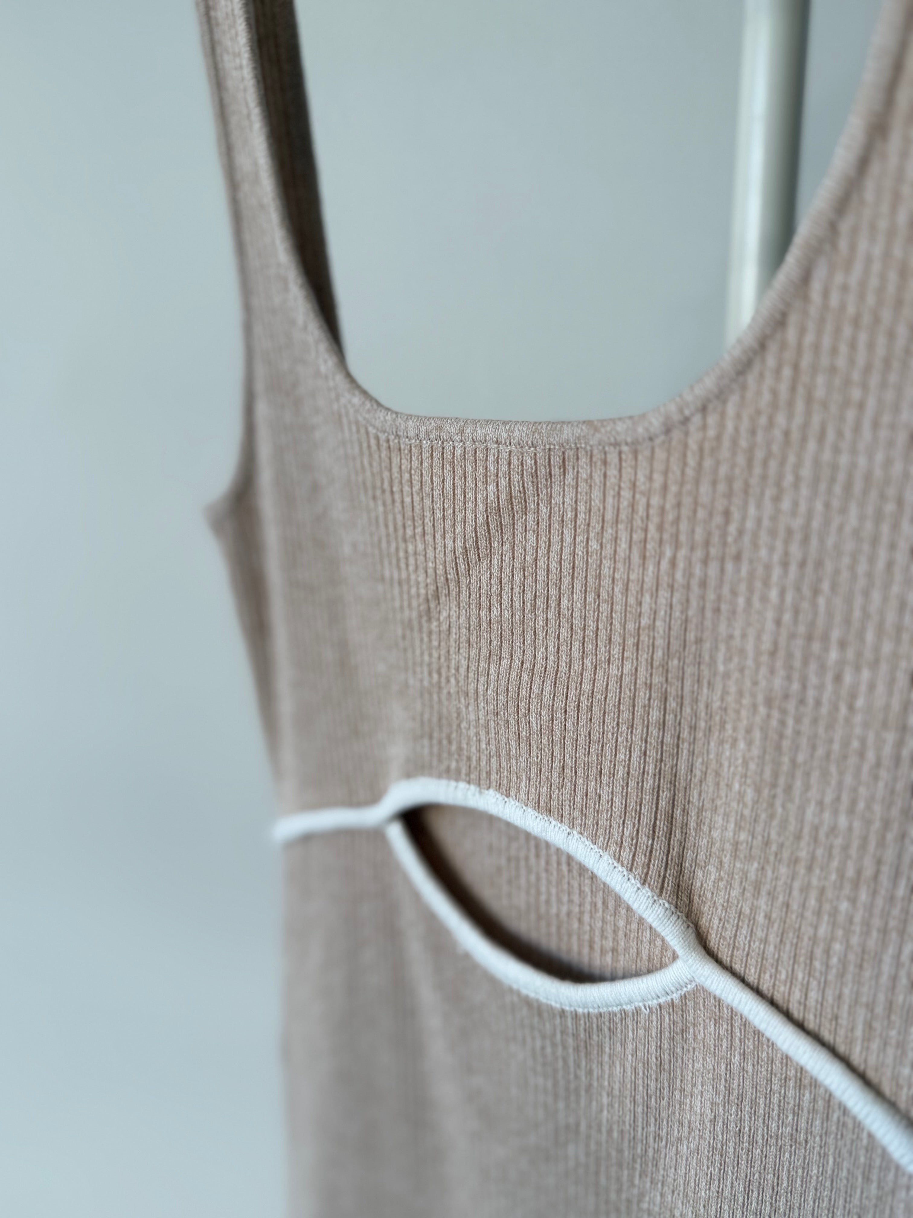 The Airlie Ribbed Knit midi dress - Beige