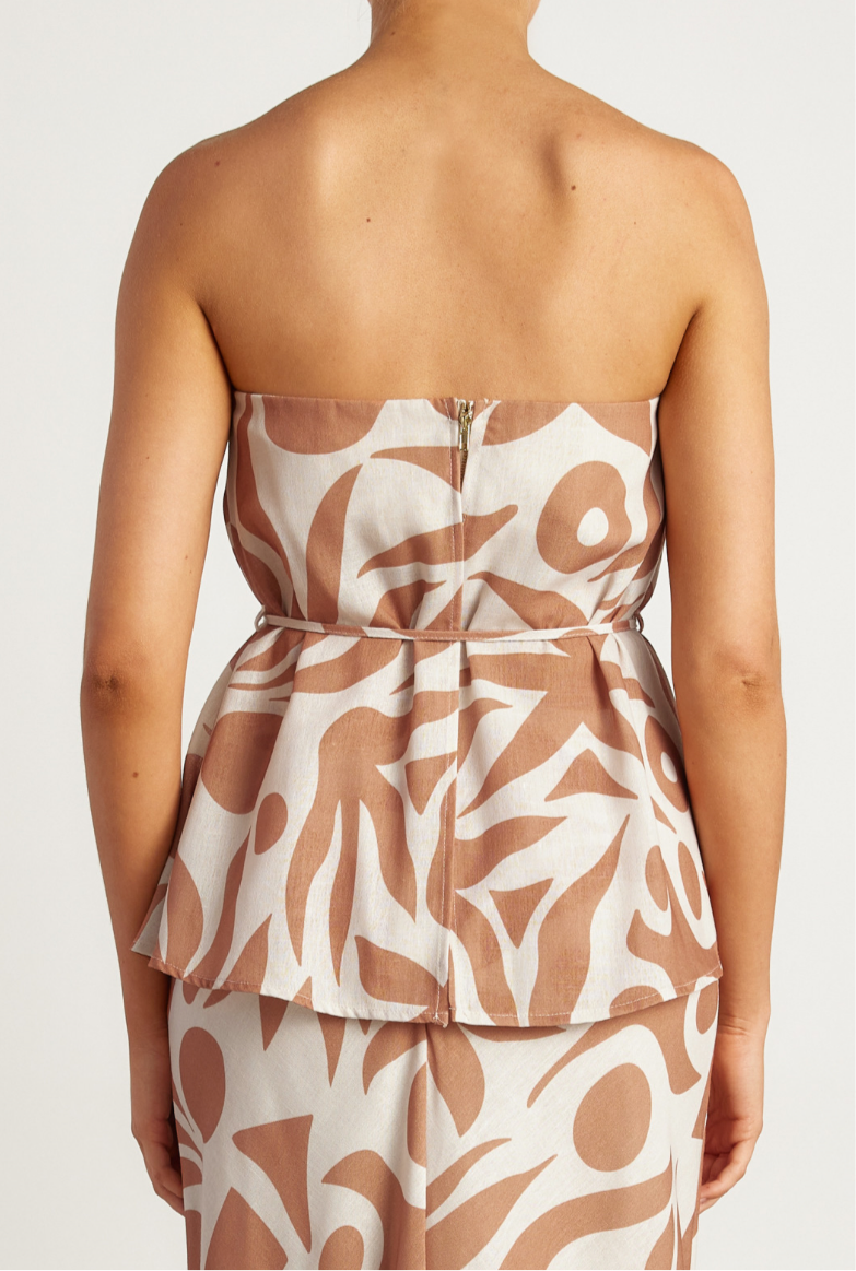 Abstract print strapless waist tie top