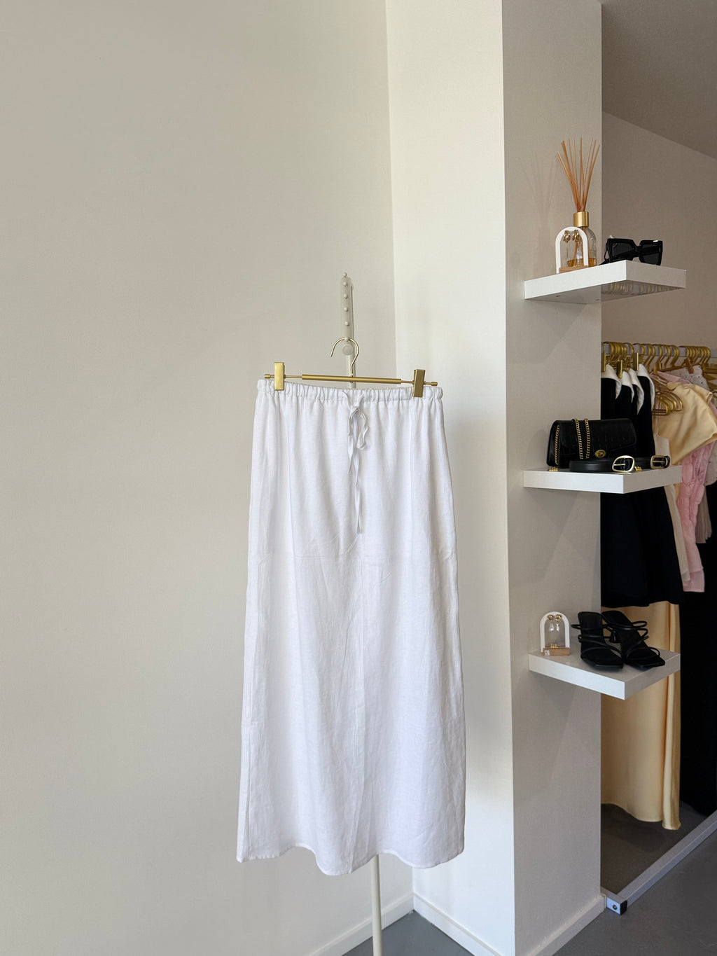 Classic linen A-line skirt