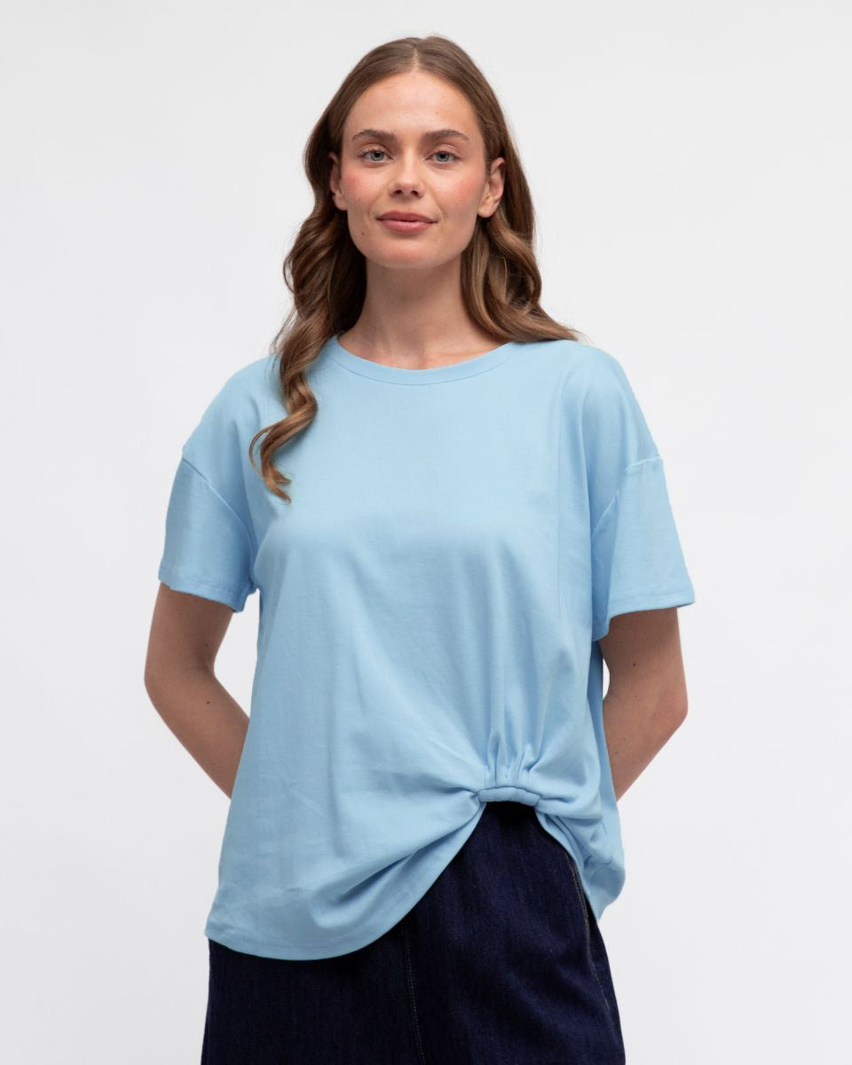 The Easy Tuck Tee - Sky Blue