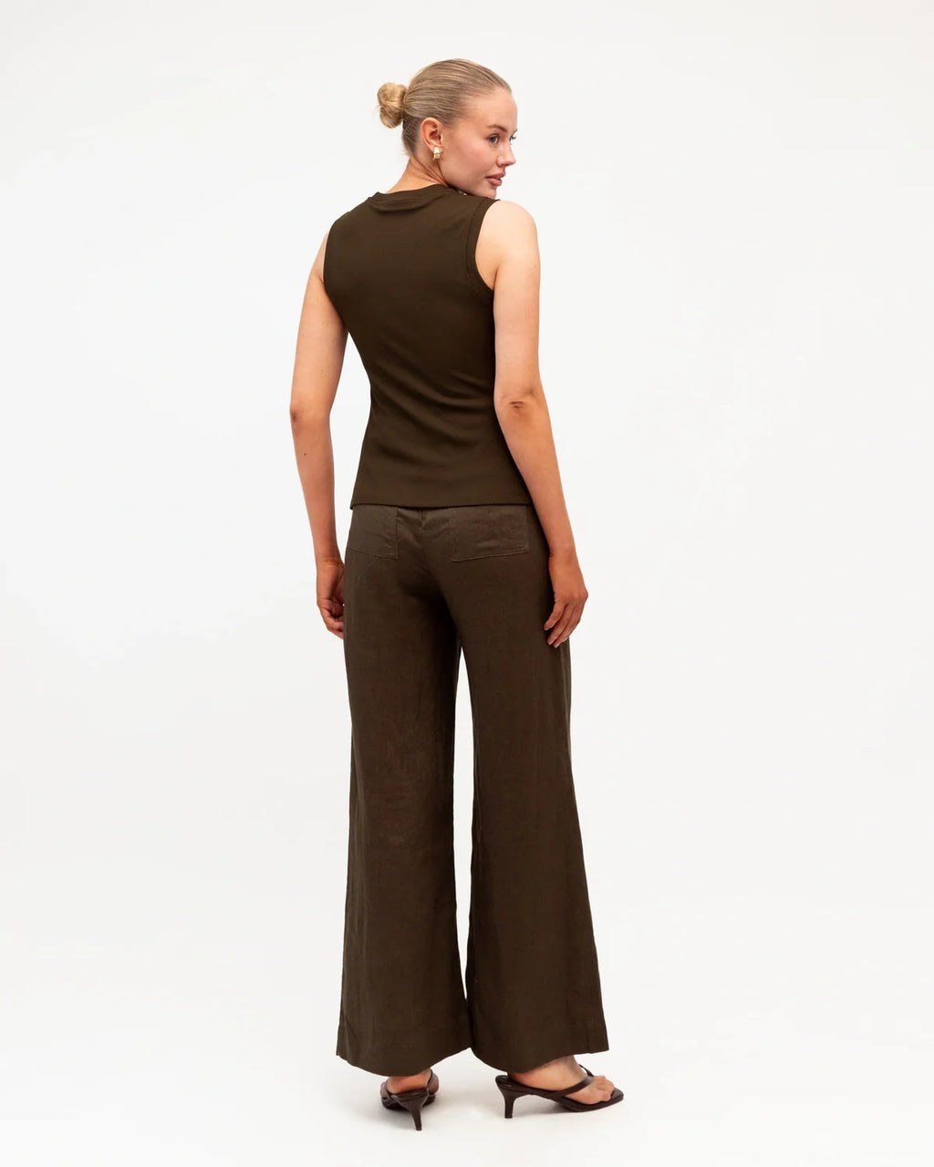 The Sloane Brooch Tank - Expresso