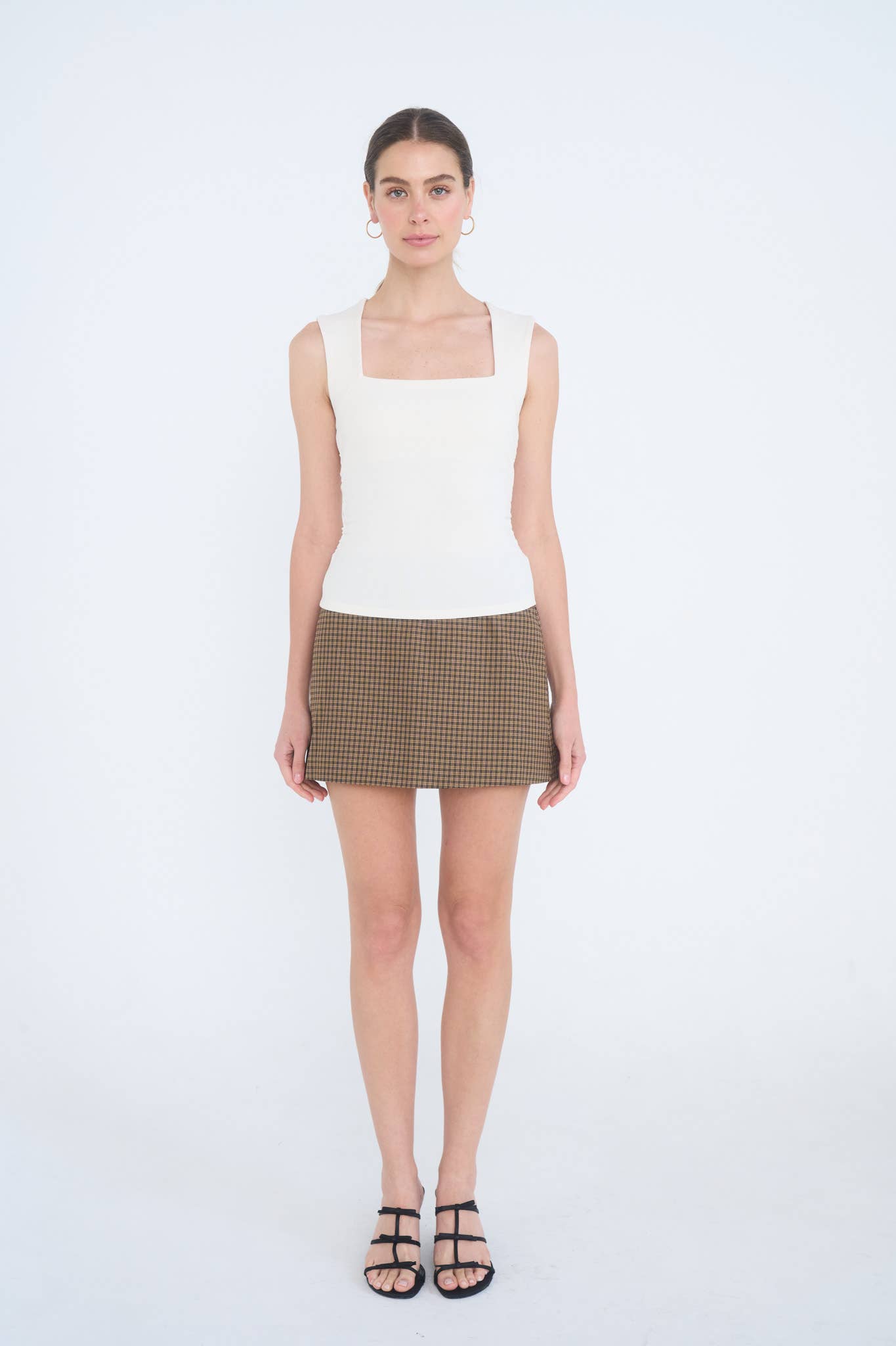 SQUARE NECK SLEEVELESS RUCHED DETAIL TOP