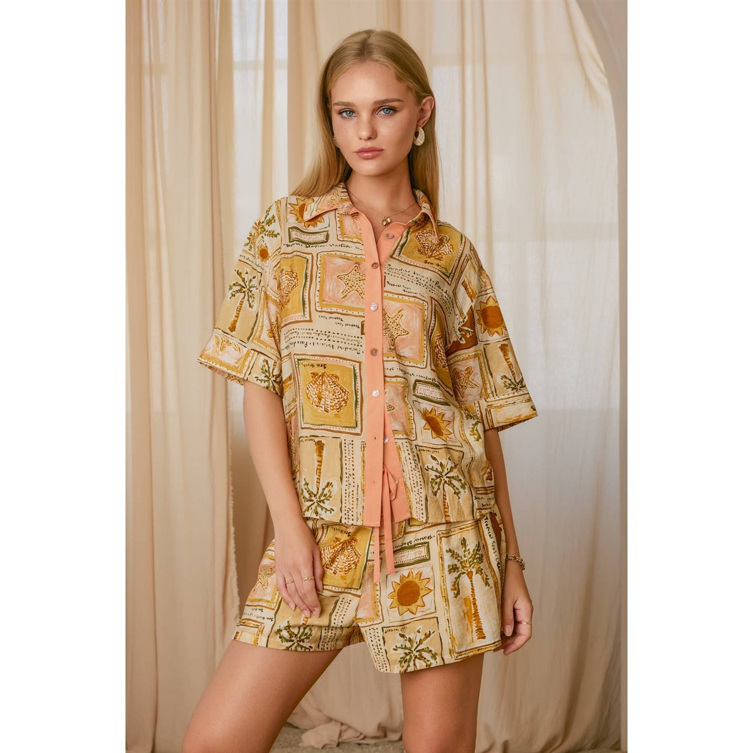 Paradise Postcard Shorts